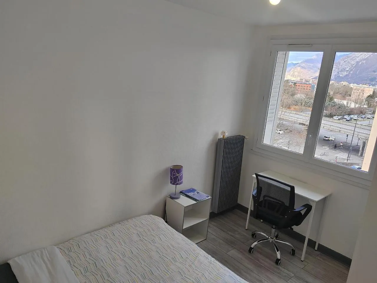 Une Chambre Dans Appartement Partage, Grenoble A 8 Min Du Centre-Ville France